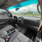 Nissan Frontier SV AT.CD 4x4 2.5 TB Diesel Mec. 2014-10